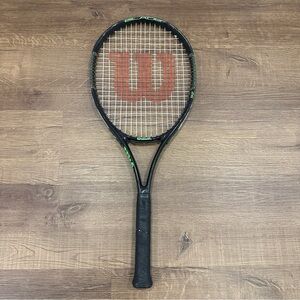 Wilson Blade 26 V6 Junior Tennis Racquet 4” Grip Size 100 Sq In 16x19